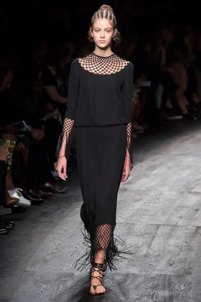 Look 24